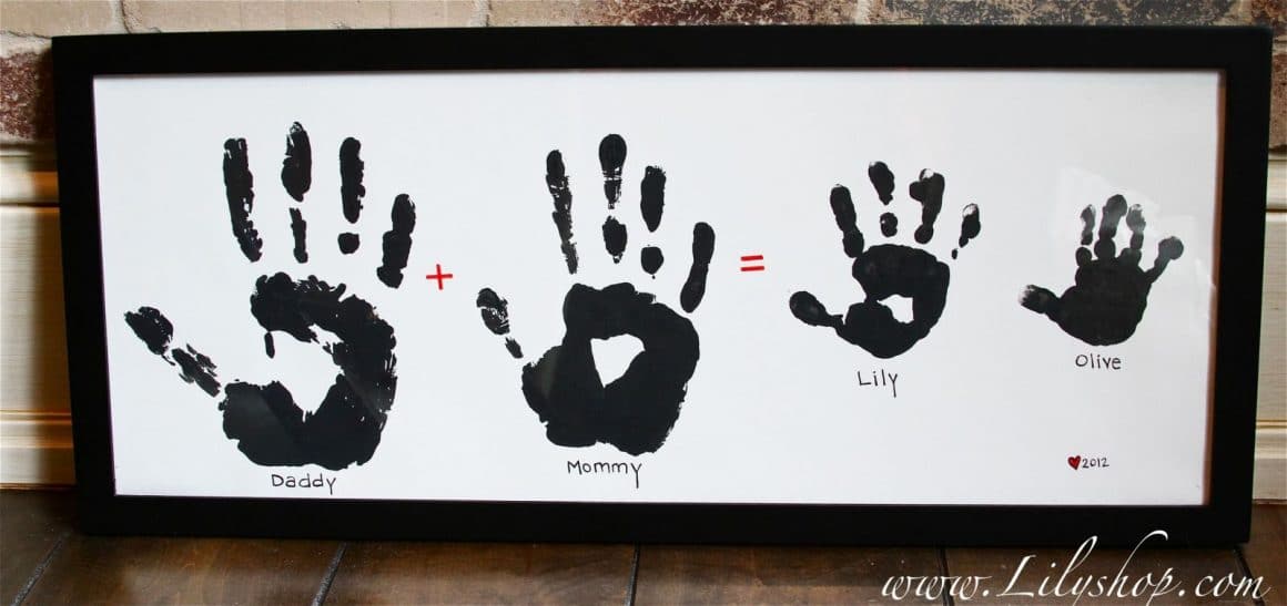 Genius Ideas for How to Make A Family Handprint Keepsake