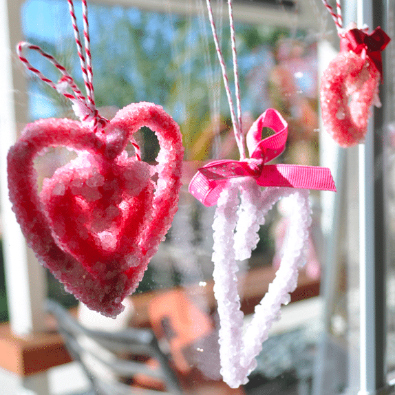 borax crystal hearts